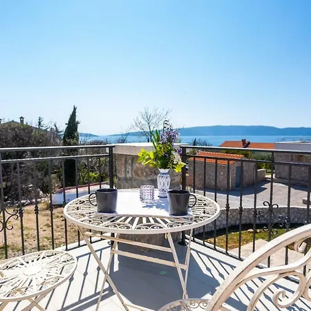 Korina Villa