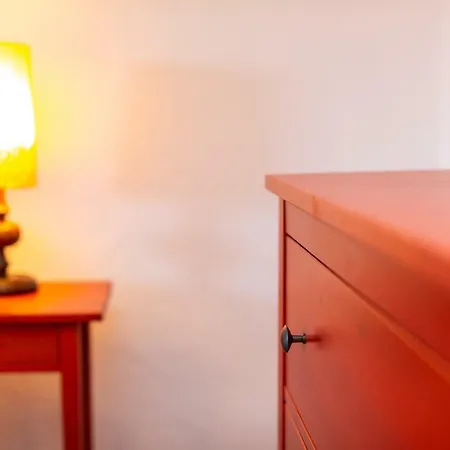 Korina Willa Pinezići