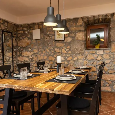 Korina Villa *