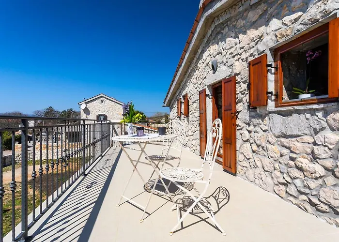 Korina * Pinezici (Krk)