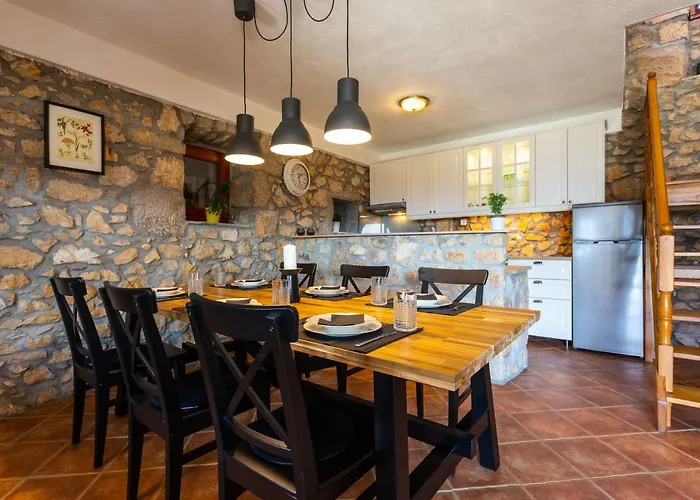 Korina Villa